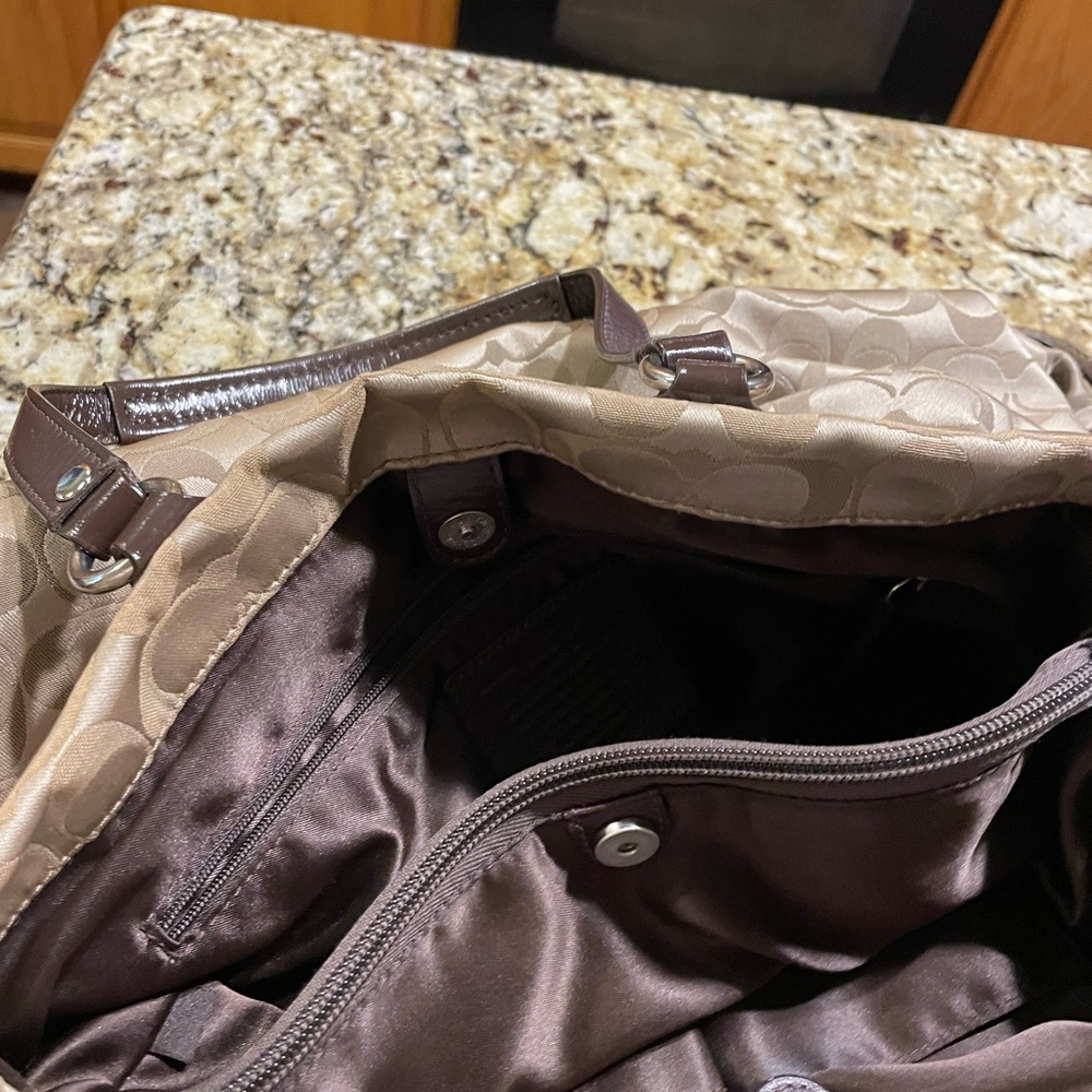 Like new Authentic Coach - Picture 5 of 9